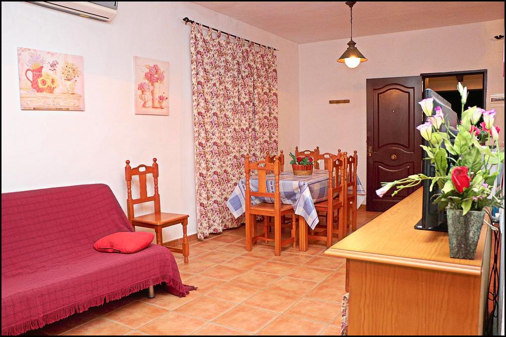 Bungalow En Complejo II Conil De La Frontera Buitenkant foto